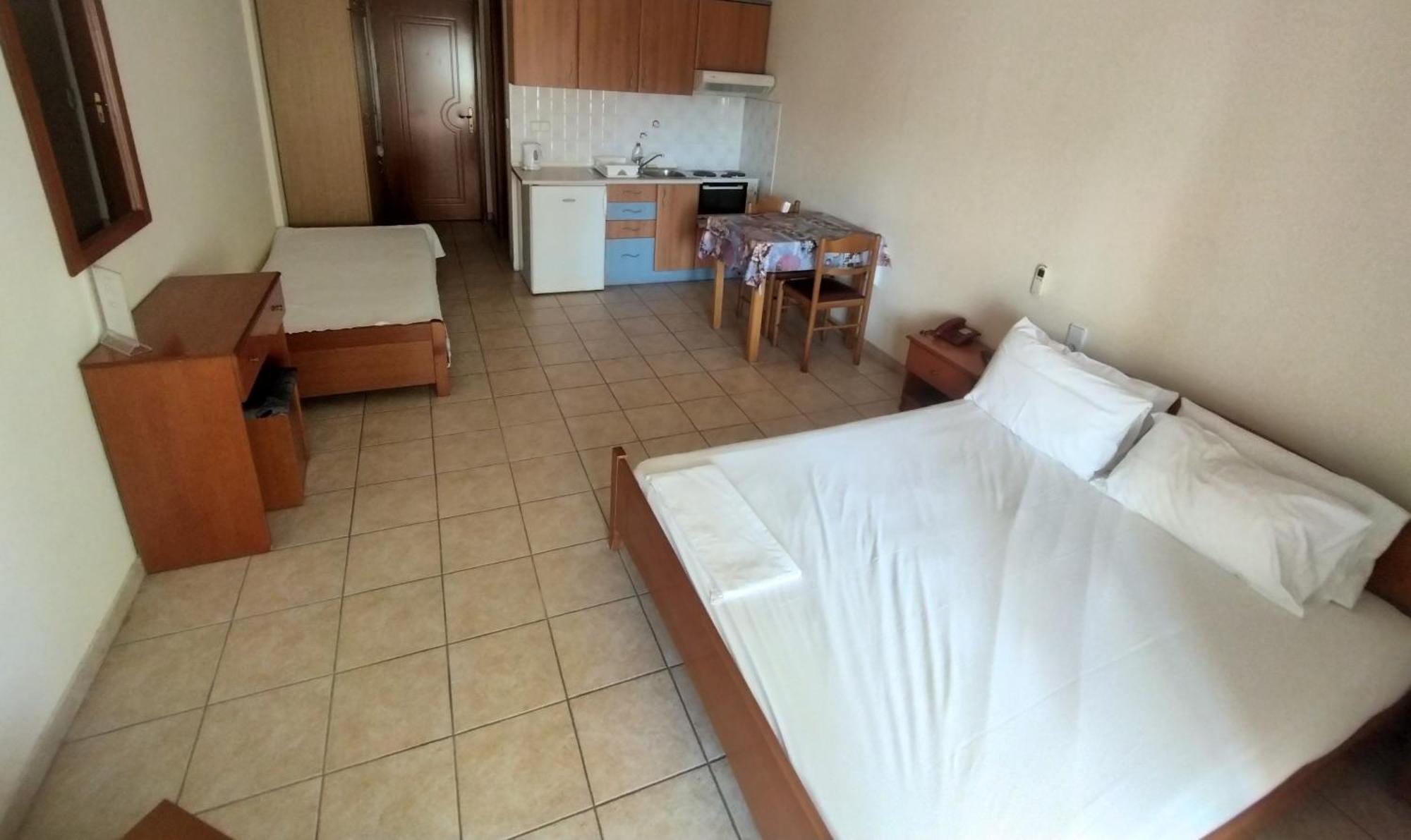 Hotelapart Filoxenia อเล็กซานโดรโพลิส ภายนอก รูปภาพ